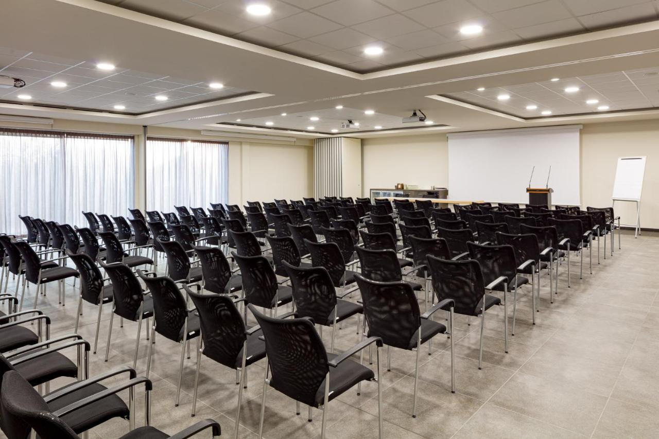 Mezzo Hotel&business 3* Beringen